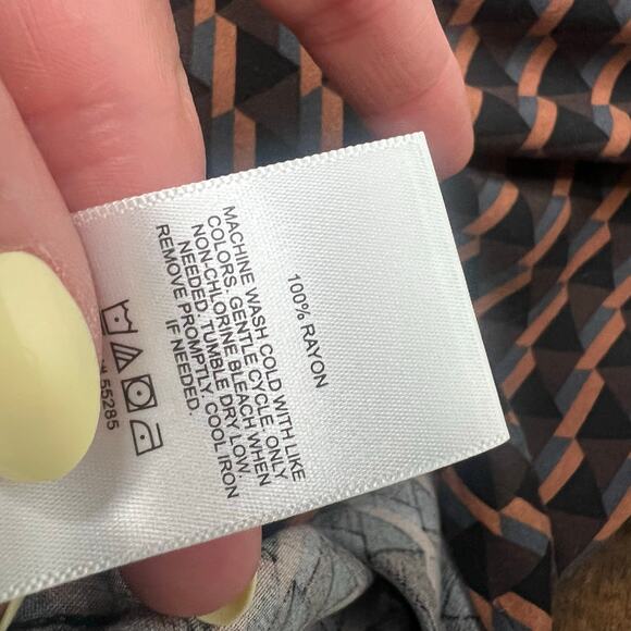 Express Mens Multicolor Short Sleeve Casual Button Up Shirt Sz M Geometric Retro - Picture 6 of 7